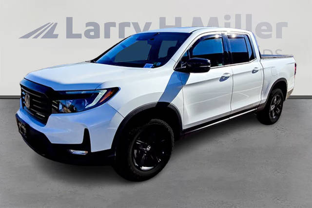 2021 Honda Ridgeline Black Edition AWD photo