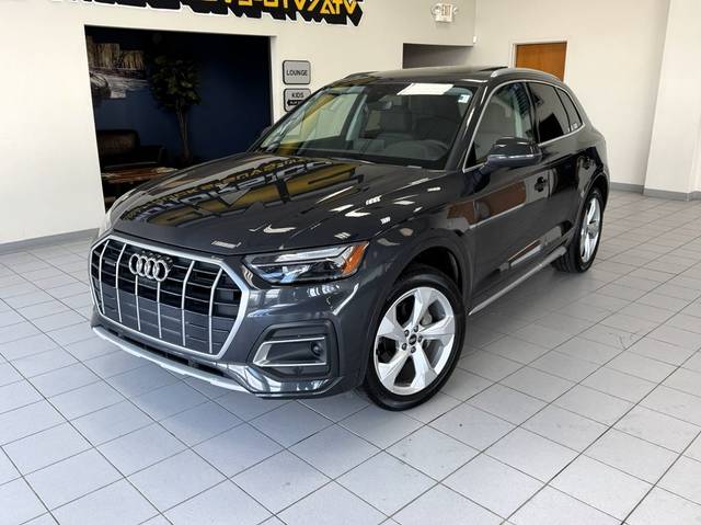 2021 Audi Q5 Premium Plus AWD photo