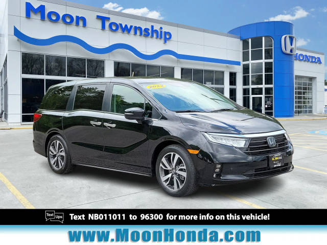 2022 Honda Odyssey Touring FWD photo