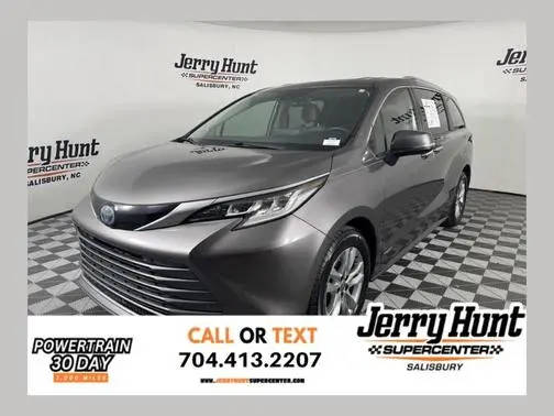 2021 Toyota Sienna Limited FWD photo