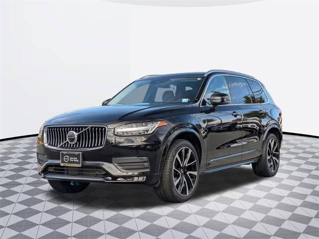 2021 Volvo XC90 Momentum AWD photo