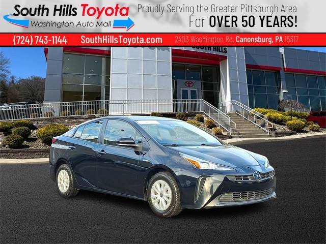 2021 Toyota Prius L Eco FWD photo