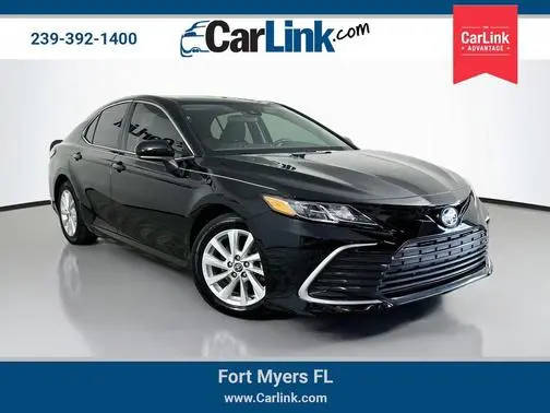2021 Toyota Camry LE FWD photo