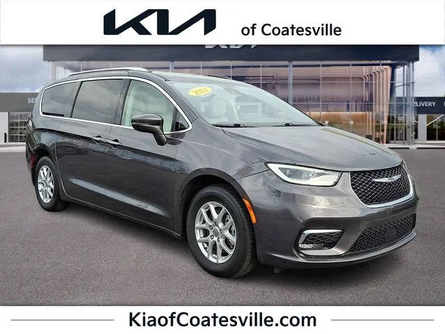 2021 Chrysler Pacifica Minivan Touring L FWD photo