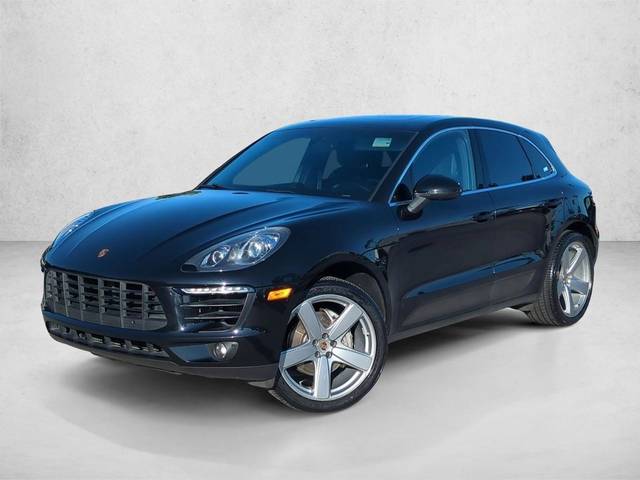 2016 Porsche Macan S AWD photo