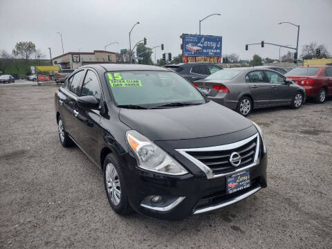 2015 Nissan Versa SL FWD photo