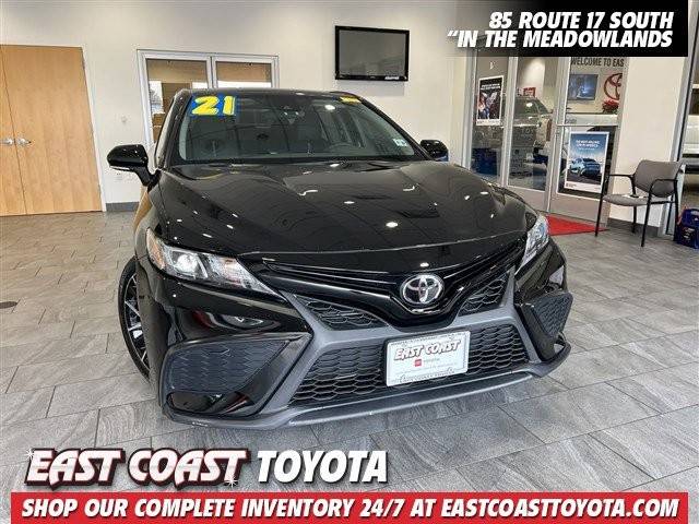 2021 Toyota Camry SE AWD photo