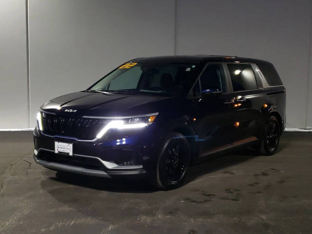 2022 Kia Carnival LX FWD photo