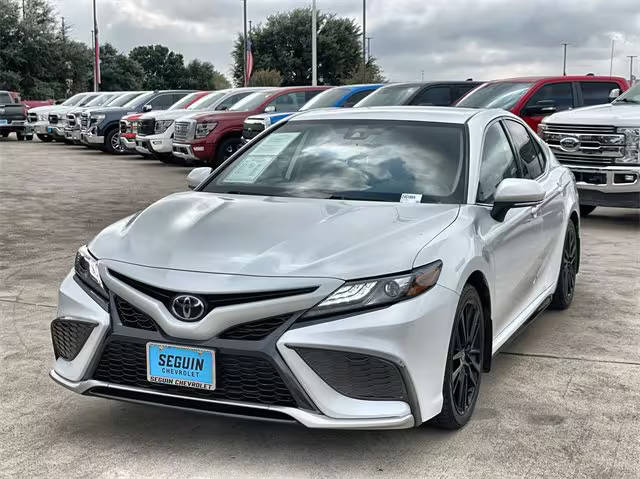 2021 Toyota Camry XSE FWD photo