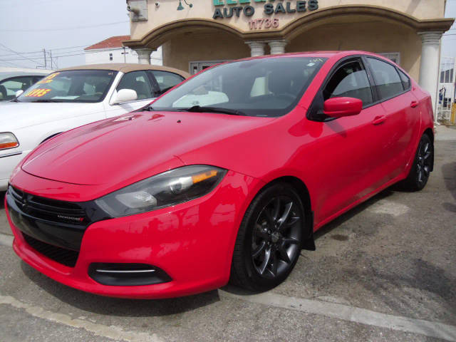2016 Dodge Dart SE FWD photo