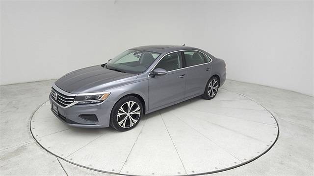 2021 Volkswagen Passat 2.0T SE FWD photo
