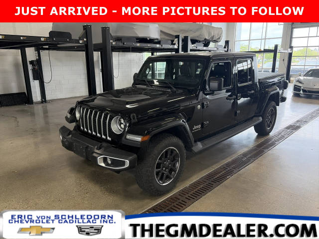 2021 Jeep Gladiator Overland 4WD photo