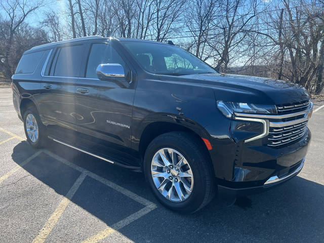 2021 Chevrolet Suburban Premier 4WD photo