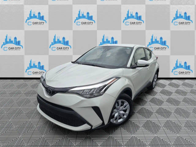 2021 Toyota C-HR LE FWD photo