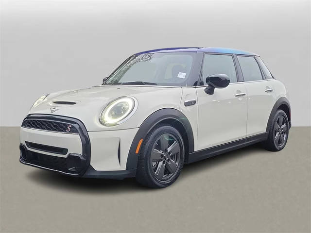 2022 MINI Hardtop 4 Door Cooper S FWD photo