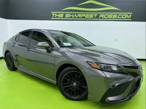 2021 Toyota Camry SE FWD photo