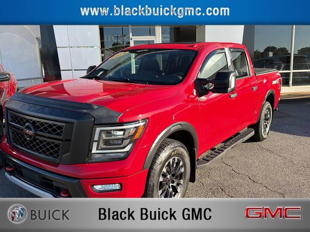 2021 Nissan Titan PRO-4X 4WD photo
