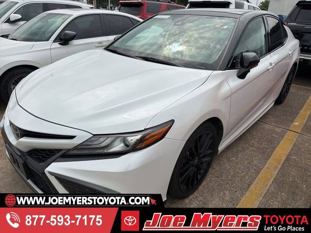 2021 Toyota Camry XSE FWD photo