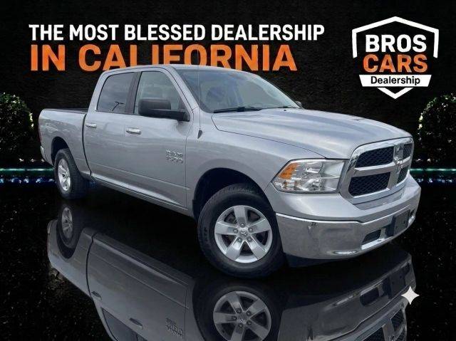 2019 Ram 1500 SLT 4WD photo