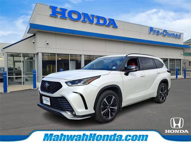 2021 Toyota Highlander XSE AWD photo