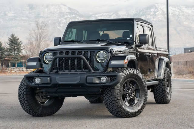 2021 Jeep Gladiator Freedom 4WD photo