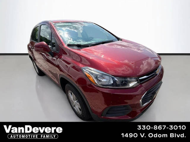 2021 Chevrolet Trax LS AWD photo