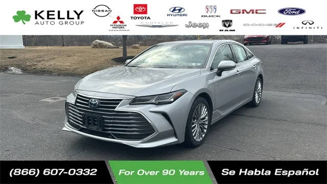 2021 Toyota Avalon Hybrid Limited FWD photo