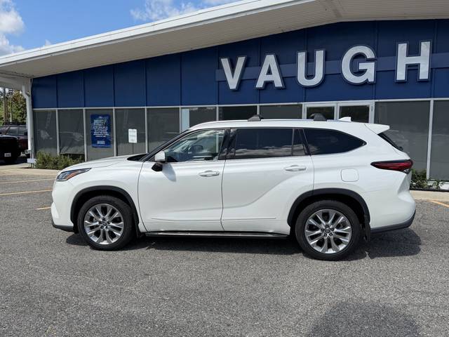 2021 Toyota Highlander Limited FWD photo