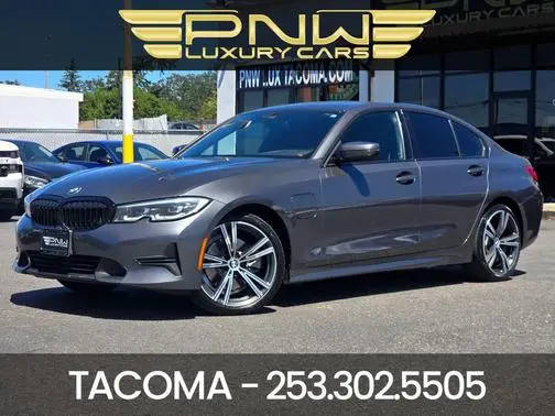 2021 BMW 3 Series 330e RWD photo