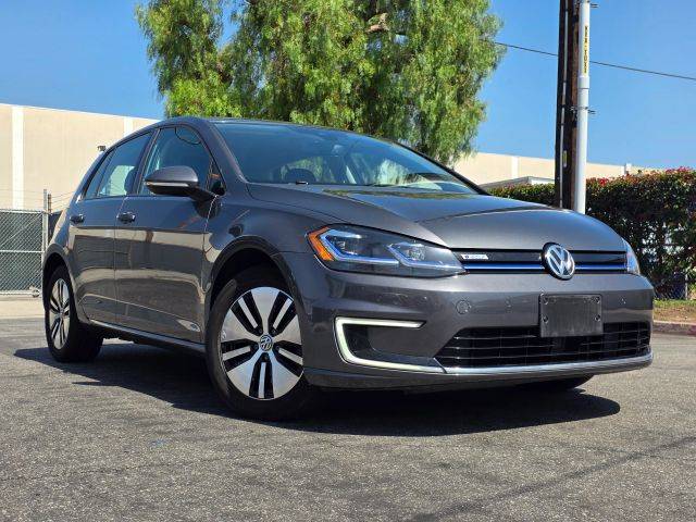 2018 Volkswagen e-Golf SEL Premium FWD photo