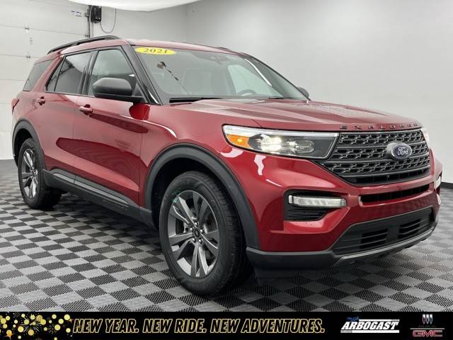 2021 Ford Explorer XLT 4WD photo