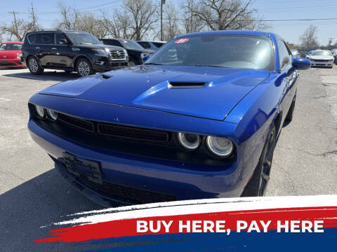 2021 Dodge Challenger SXT RWD photo