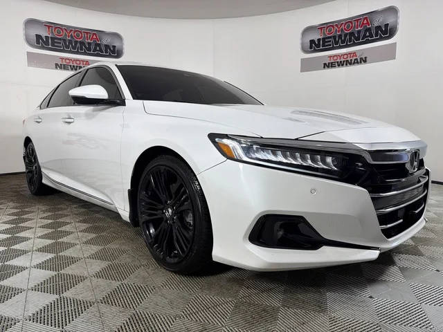 2021 Honda Accord Touring FWD photo
