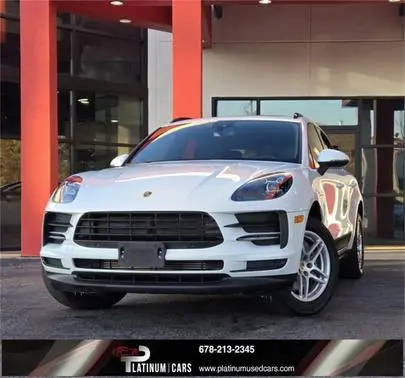 2021 Porsche Macan  AWD photo