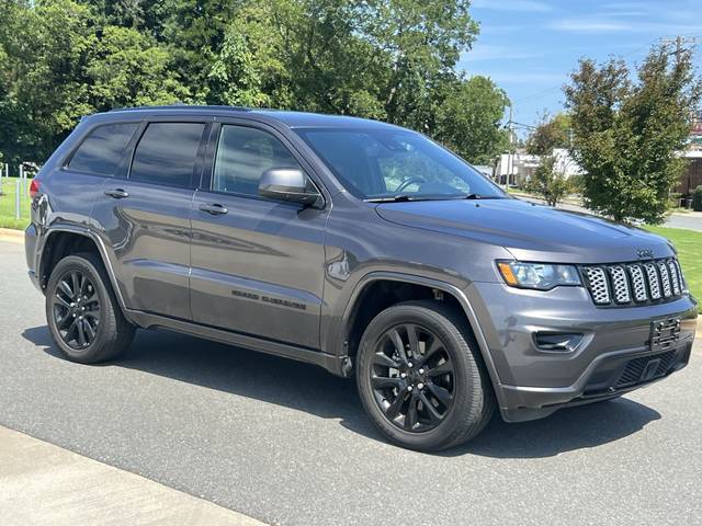 2021 Jeep Grand Cherokee Laredo X 4WD photo