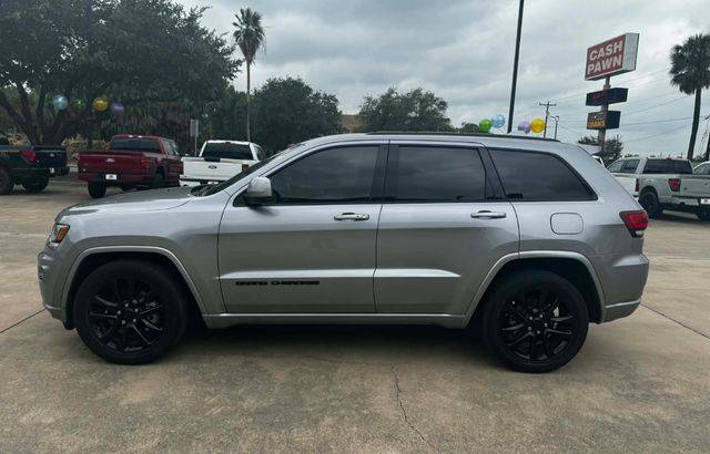 2021 Jeep Grand Cherokee Laredo X RWD photo
