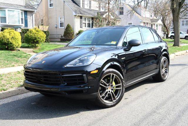 2021 Porsche Cayenne E-Hybrid AWD photo
