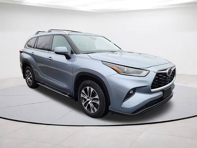 2021 Toyota Highlander XLE AWD photo