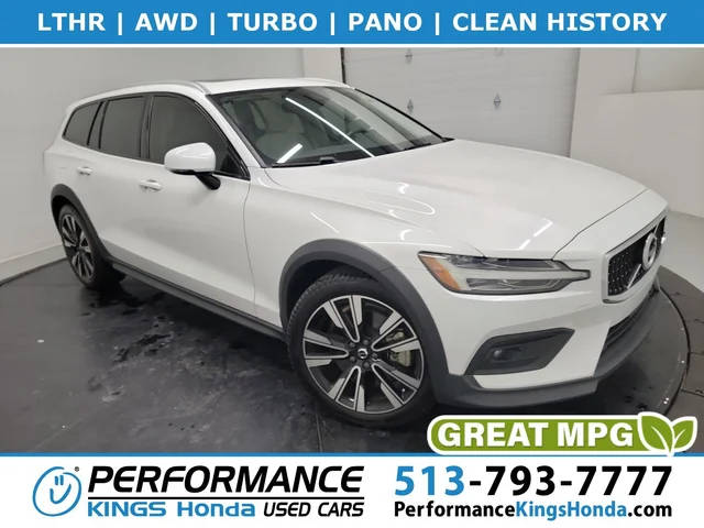 2021 Volvo V60 Cross Country  AWD photo