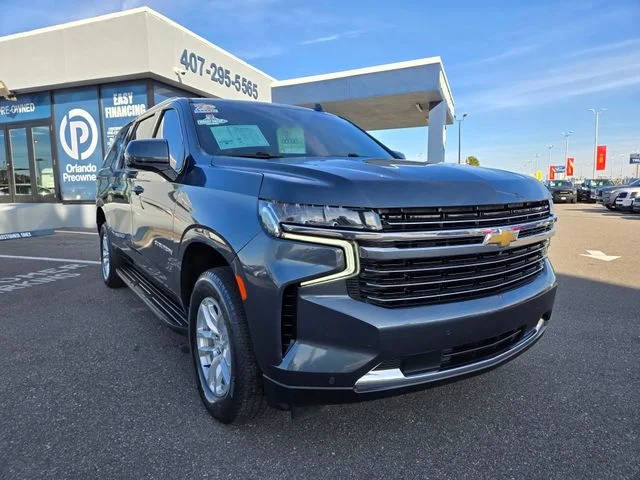 2021 Chevrolet Suburban LT RWD photo