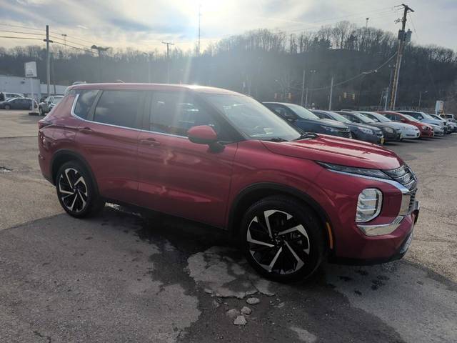 2022 Mitsubishi Outlander ES 4WD photo