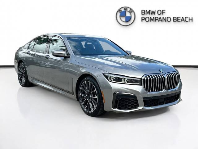 2022 BMW 7 Series 740i RWD photo