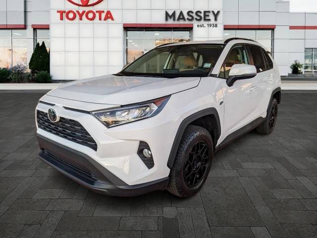 2021 Toyota RAV4 XLE FWD photo