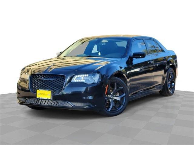 2020 Chrysler 300 Touring RWD photo