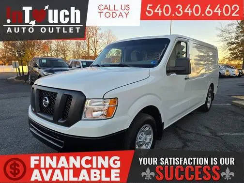 2021 Nissan  SV RWD photo