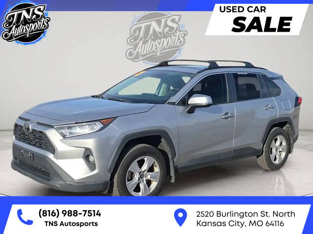 2021 Toyota RAV4 XLE FWD photo