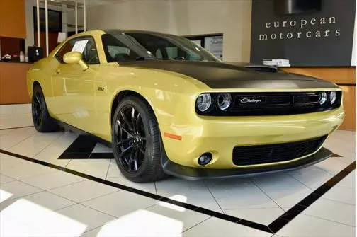 2021 Dodge Challenger R/T Scat Pack RWD photo