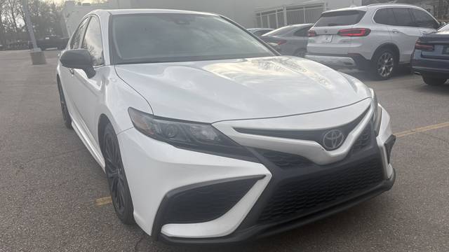 2021 Toyota Camry SE Nightshade AWD photo