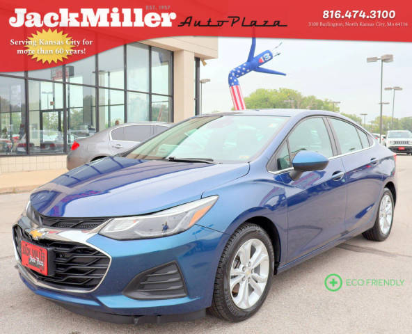 2019 Chevrolet Cruze LT FWD photo