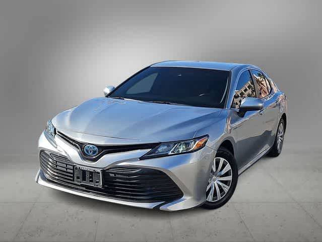 2018 Toyota Camry Hybrid LE FWD photo